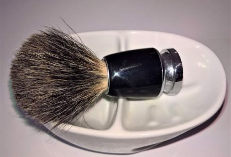 Shaving Men - shaving brush, badger hair brush, porcelain bowl